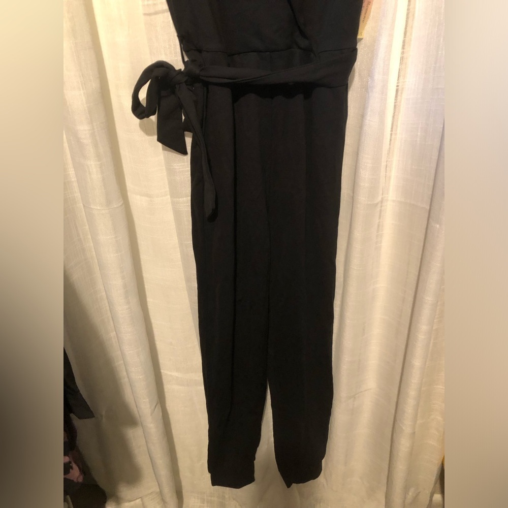 VENUS Black collared Tie-Waist Jumpsuit NWT SIZE MEDIUM - Picture 10 of 13